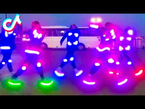 Шаффл Баттл 😎🔥 WHO WIN 🏆 LITTLE KIDS BATTLE !! 😱 TUZELITY DANCE 2026 #34