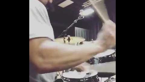 Tony Royster Jr - Drum Solo 2017 Blazing Warmup Before Rehearsal