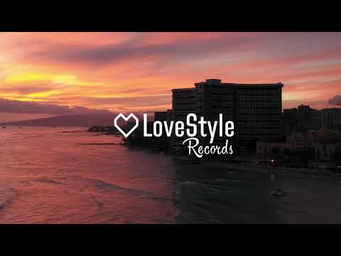 Tonton Cyborgs & Michael Rice - Beggin (Official Audio) di YouTube