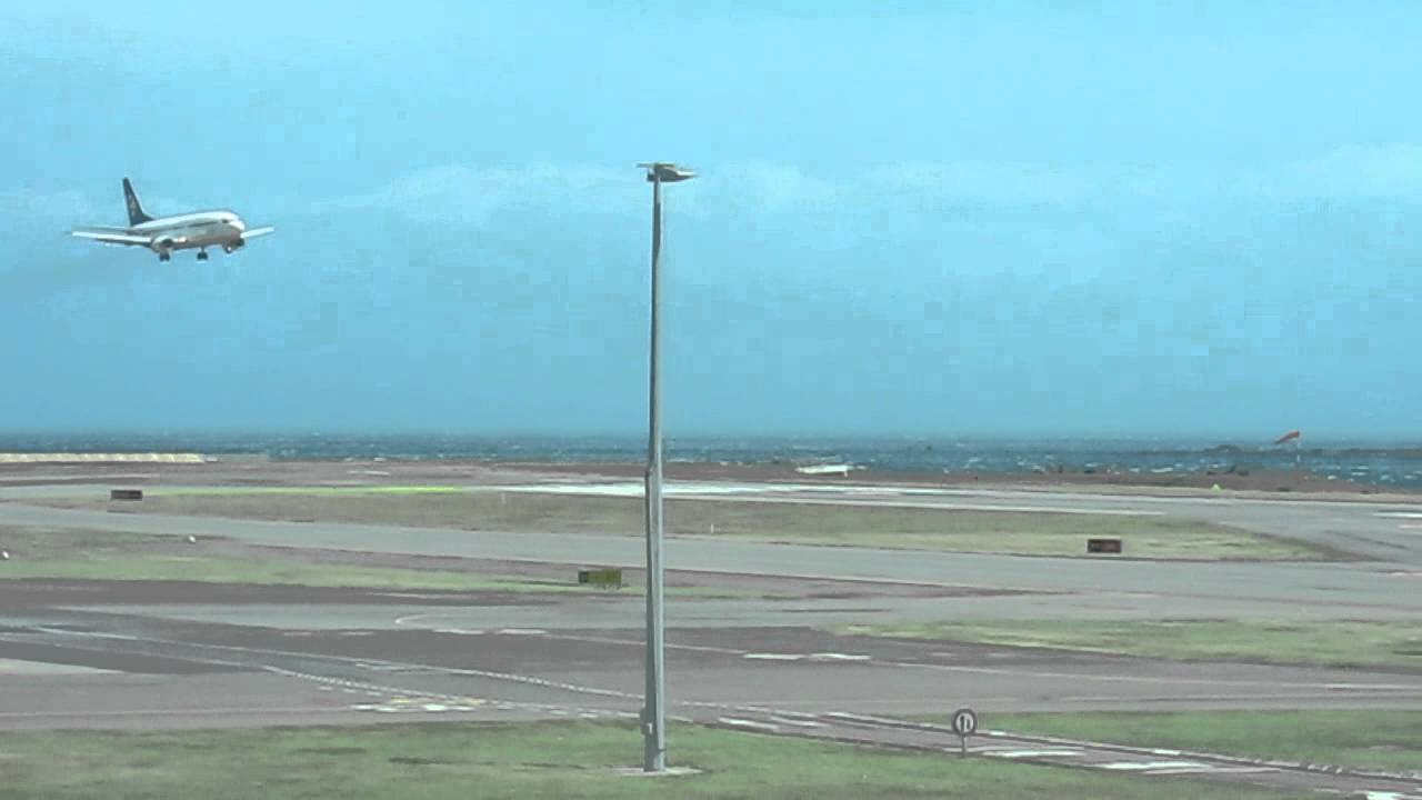 Why landing at Wellington can be exciting sometimes