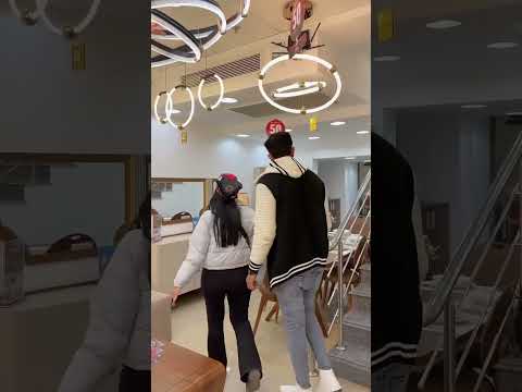 بتقولي القباني فتح فسوهاج وعامل عروض لحد راس السنه