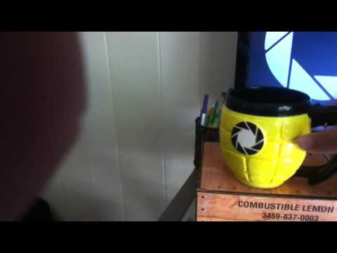 Aperture Combustible lemon mug