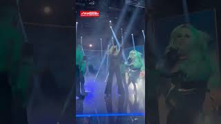 Ο Biased Beast εντυπωσίασε ως Άννα Βίσση