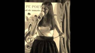 Andreea Vasile - Pe langa plopii fara sot chords