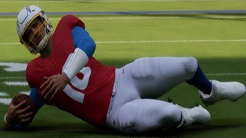 How do you slide with your QB in Madden 24?