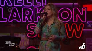 Miniatura del video "Kelly Clarkson - Desperado (Eagles) - Best Audio - The Kelly Clarkson Show - December 1, 2023"