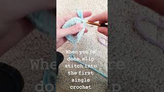 Easy crochet scrunchie, beginner friendly and quick! #crochet #scrunchie #easycrochet