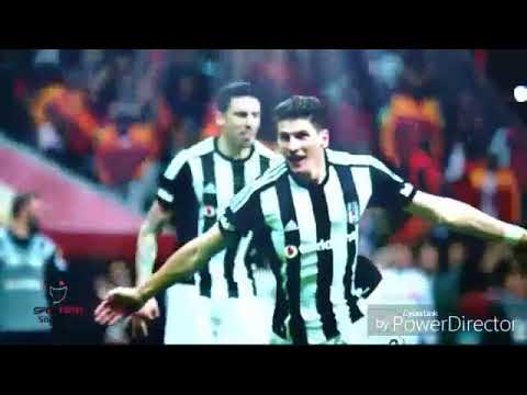 BjK Marşı, hiç ayrılmadık seninle sevenlar ayrılırmı söyle.