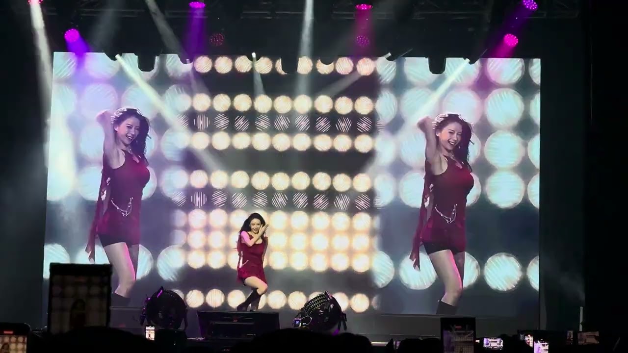 Lee A Young 이아영 李雅英生日會 opening dance《 Toxic 》三創 Clapper Studio 20260208