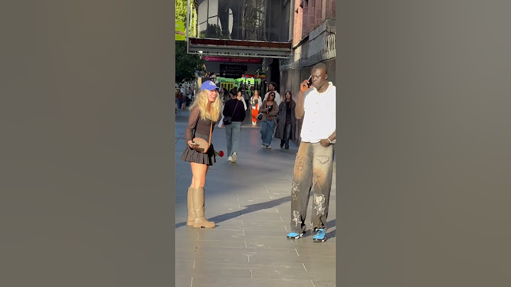 She thought I was talking to her 🫢 #viral #fyp #comedy #reels #youtubeshorts