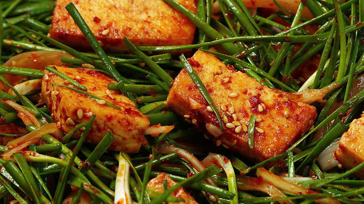 garlic chives tofu side dish.