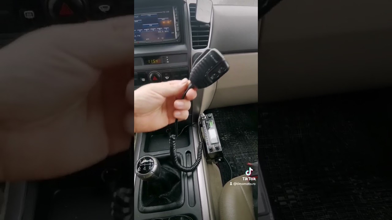 Simpla metodă de agățare microfon statie cb 