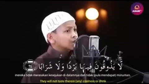 تلاوة عطرة بقراءة الطفل الاندونيسي عمر فاروق بارك الله فيه سورة النبأ   YouTube