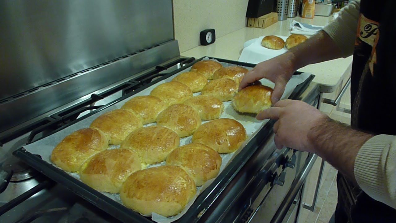 Bollos De Anís Estilo Brioches.