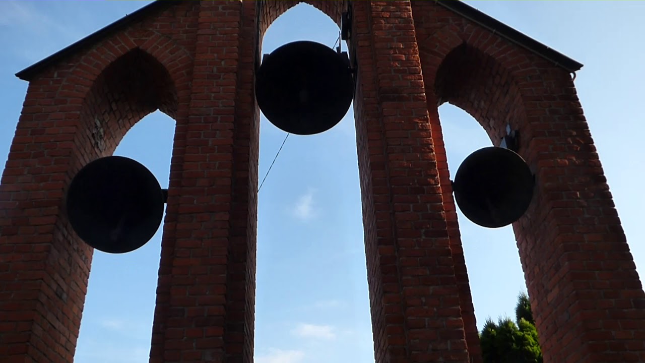 Rzeszów - Słocina - kościół pw. Św. Rocha i Św. Marcina: trzy dzwony