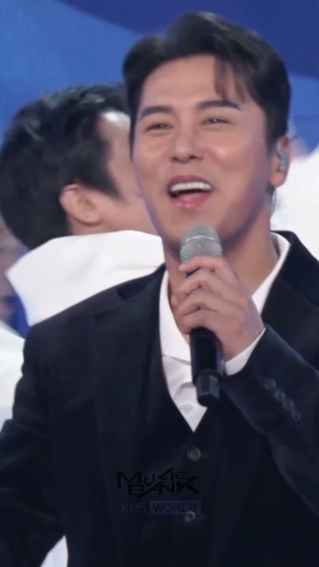 Tiki-taka of Love - JangMinHo #Tiki-taka_of_Love #JangMinHo #장민호 #Shorts #MusicBank | KBS WORLD TV