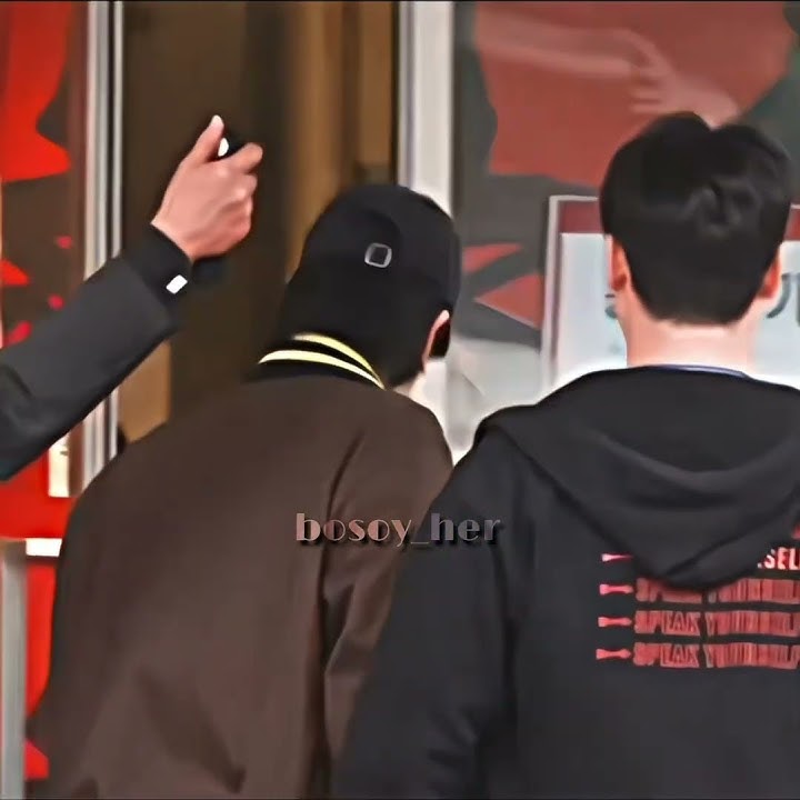 Jin took his place in the hall. #seokjin #hosek #btsarmy #btsshorts