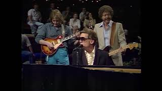 Jerry Lee Lewis - Boogie woogie country man. Live from Austin TX. 1983