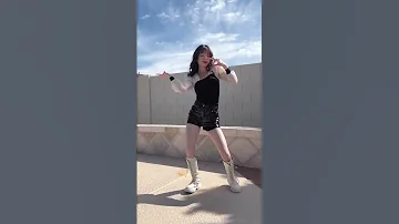 JISOO FLOWER 꽃 Mirrored Dance Cover Karina Balcerzak 