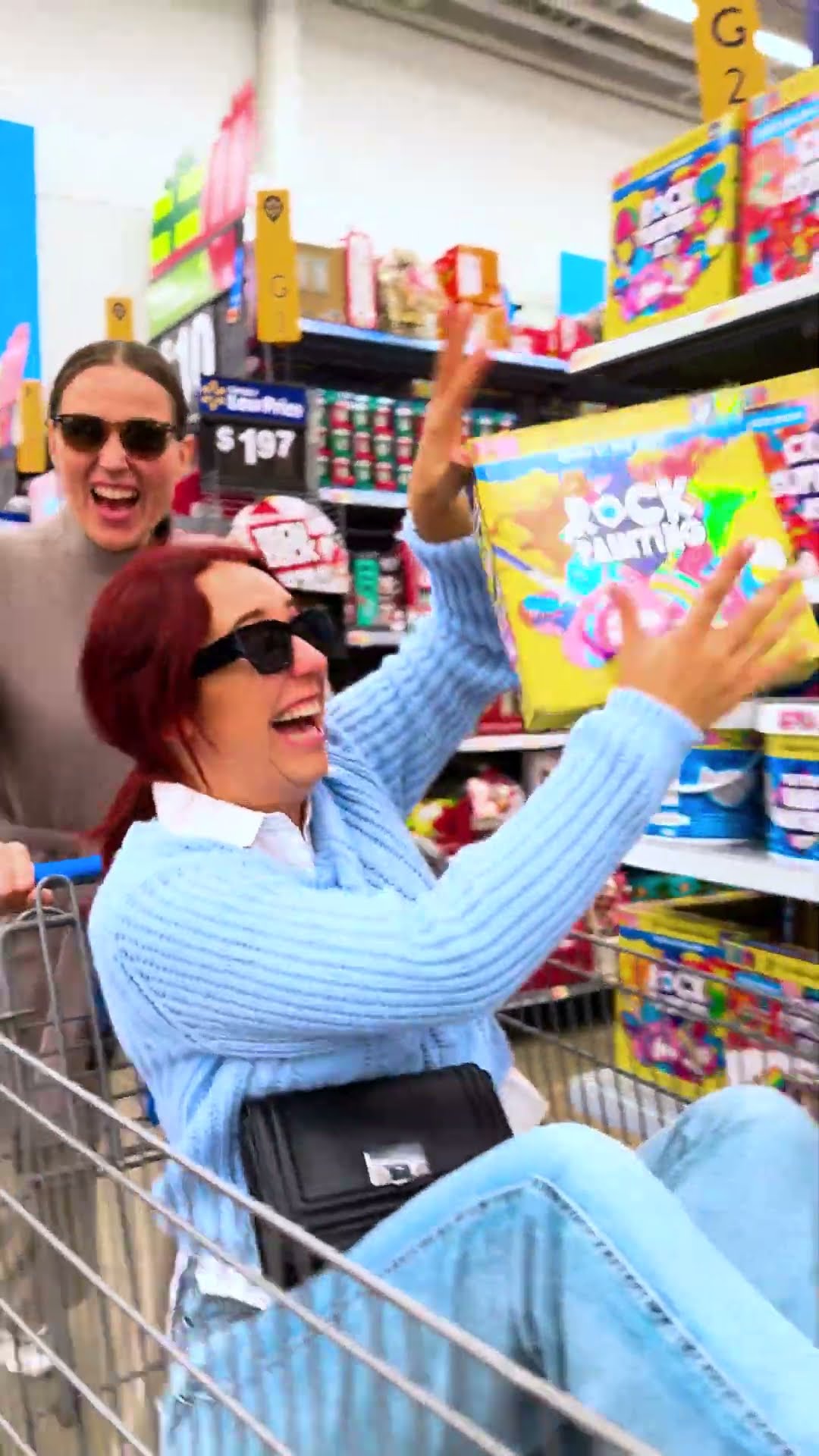 DIY Transformation: Walmart Diva Discovers 5-Minute Crafts Magic! ✨? #5MinuteCraftsWalmart #5mckits