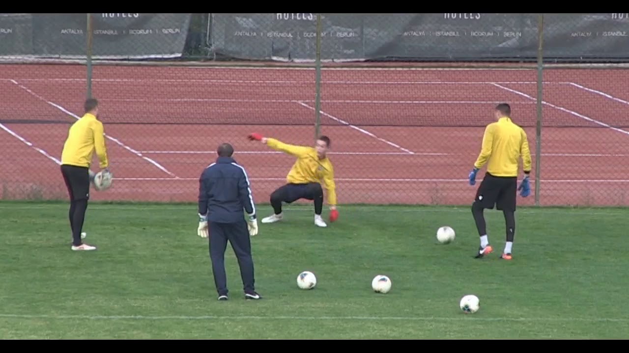 ������ ������� 100 �������: ����.