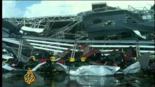 Deadly tornadoes rip across the southern US