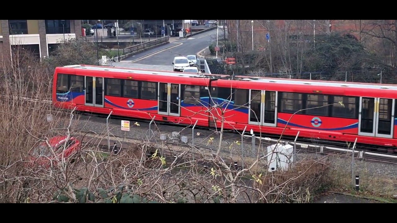 Trainspotting at Lewisham 22/1/26. SE rail, DLR  & freight