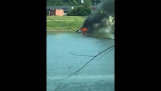 Clarksville Police reports houseboat catches fire near Clarksville Marina