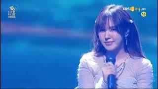 Download lagu Red Velvet 레드벨벳 Wendy 웬디 Perform the “Like Water” in Seoul Music Award 220123