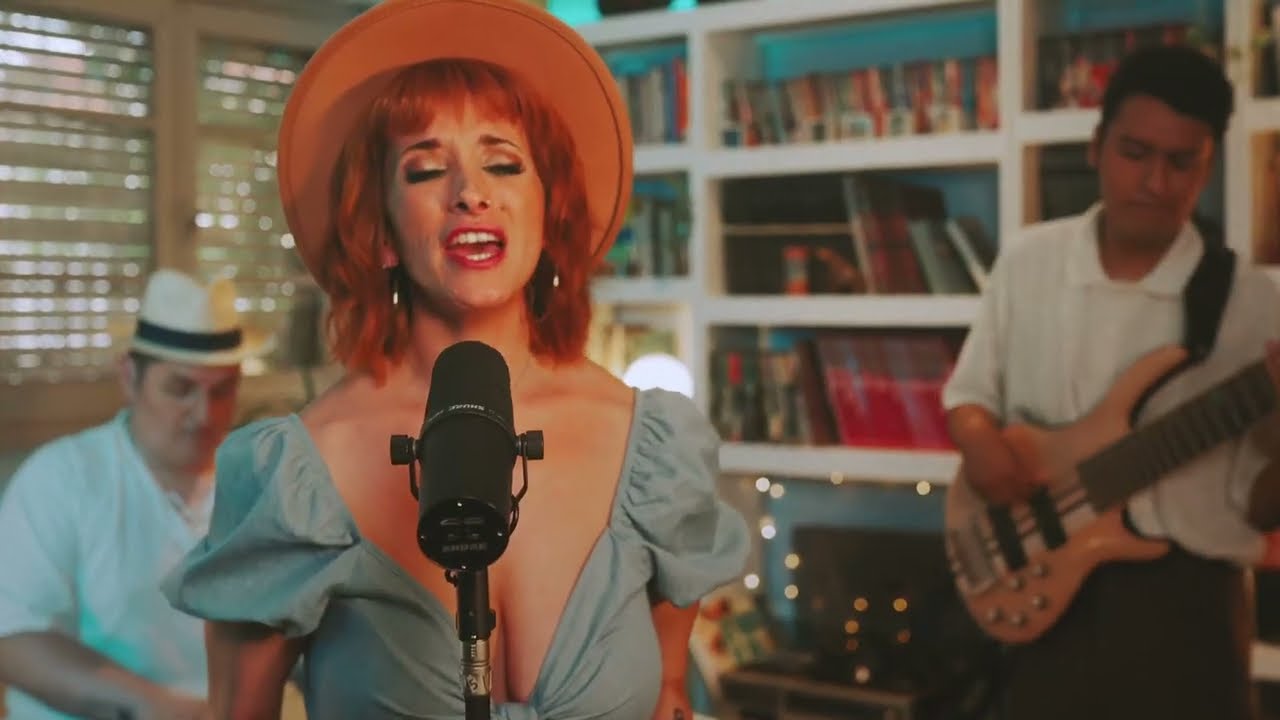 Marcela Manov - Esta tarde vi llover (Sesión acústica)