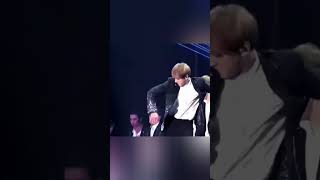 Jungkook hot dance