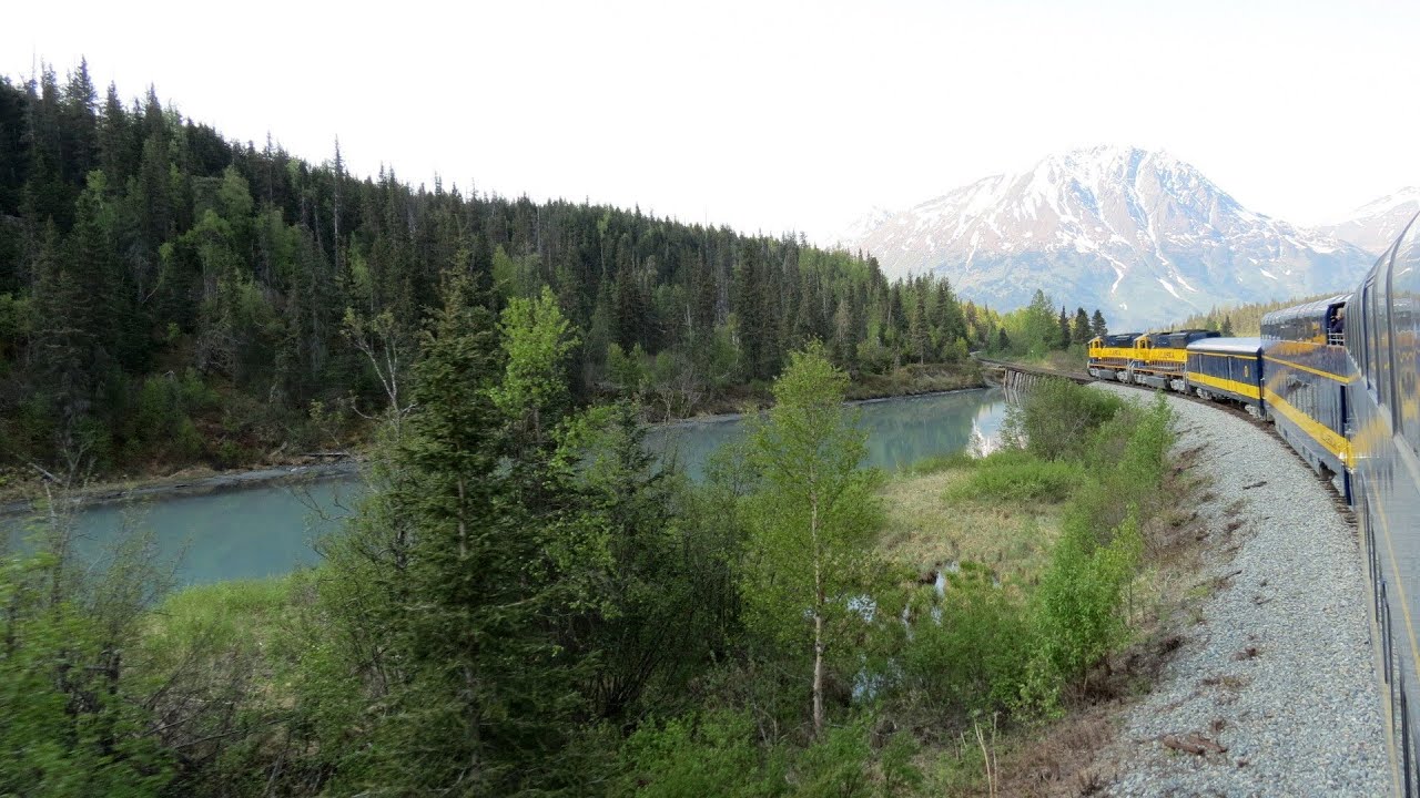 ANCHORAGE À SEWARD À BORD DU GOLDSTAR DOME TRAIN ALASKA ÉTATSUNIS
