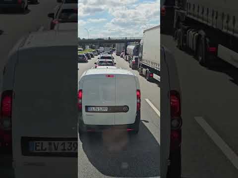 работа по Европе, разные ситуации на Дорогах ДТП #automobile #дальнобой #работавевропе #дтп #пробки
