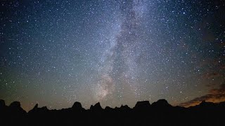 Incredible Timelapse of Dry Badlands Thunderstorm