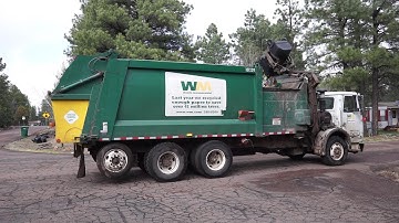 WM of Show Low, AZ ⇨ Jumbo Heil Durapack 7000 Garbage Truck