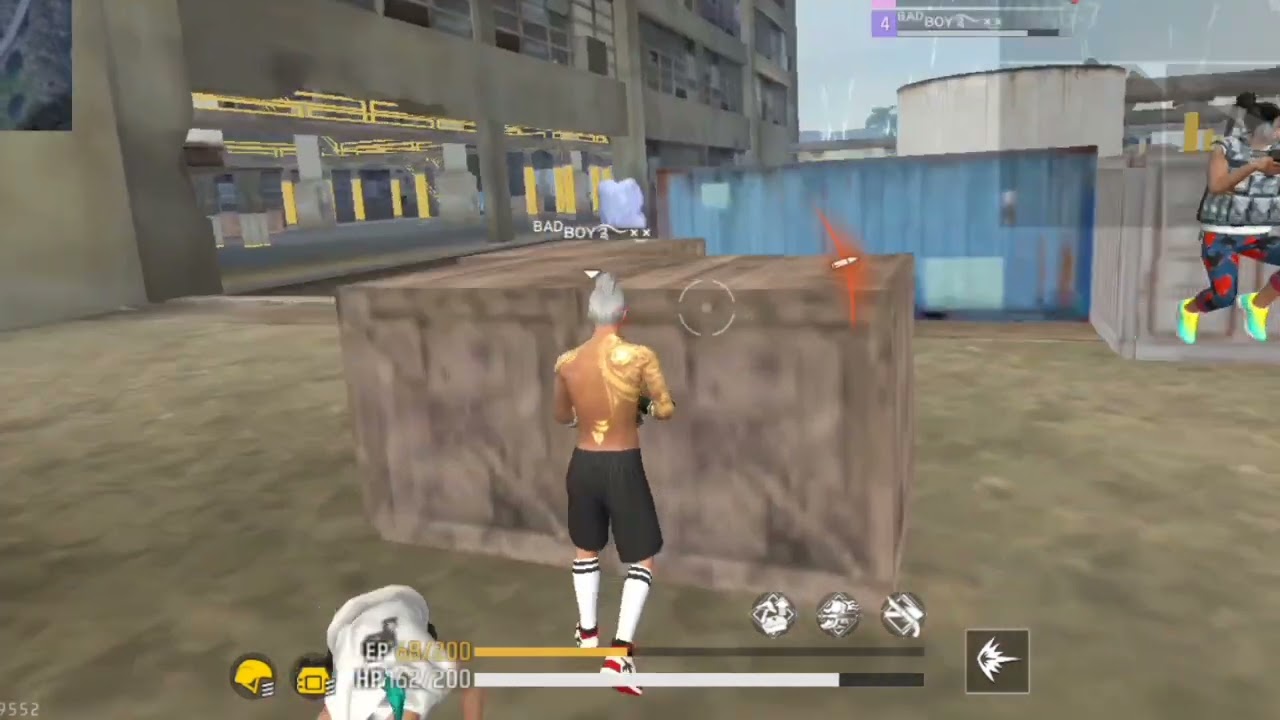 1v4 mi play Android smartphone