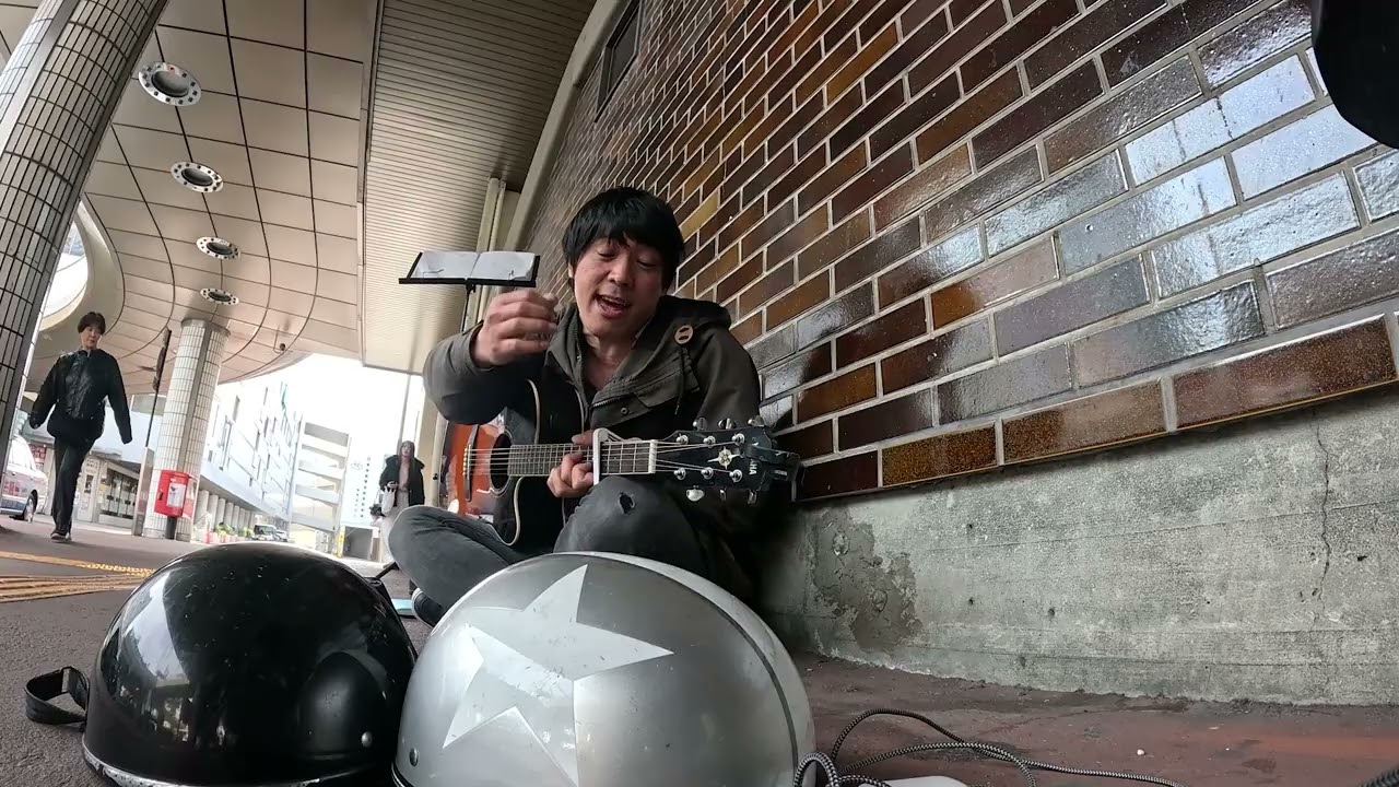 盗賊団/ザ・ブルーハーツ・ヒット!ヒット!ヒット! THE BLUE HEARTS】Night Thieves @ Kusatsu Station - YouTube