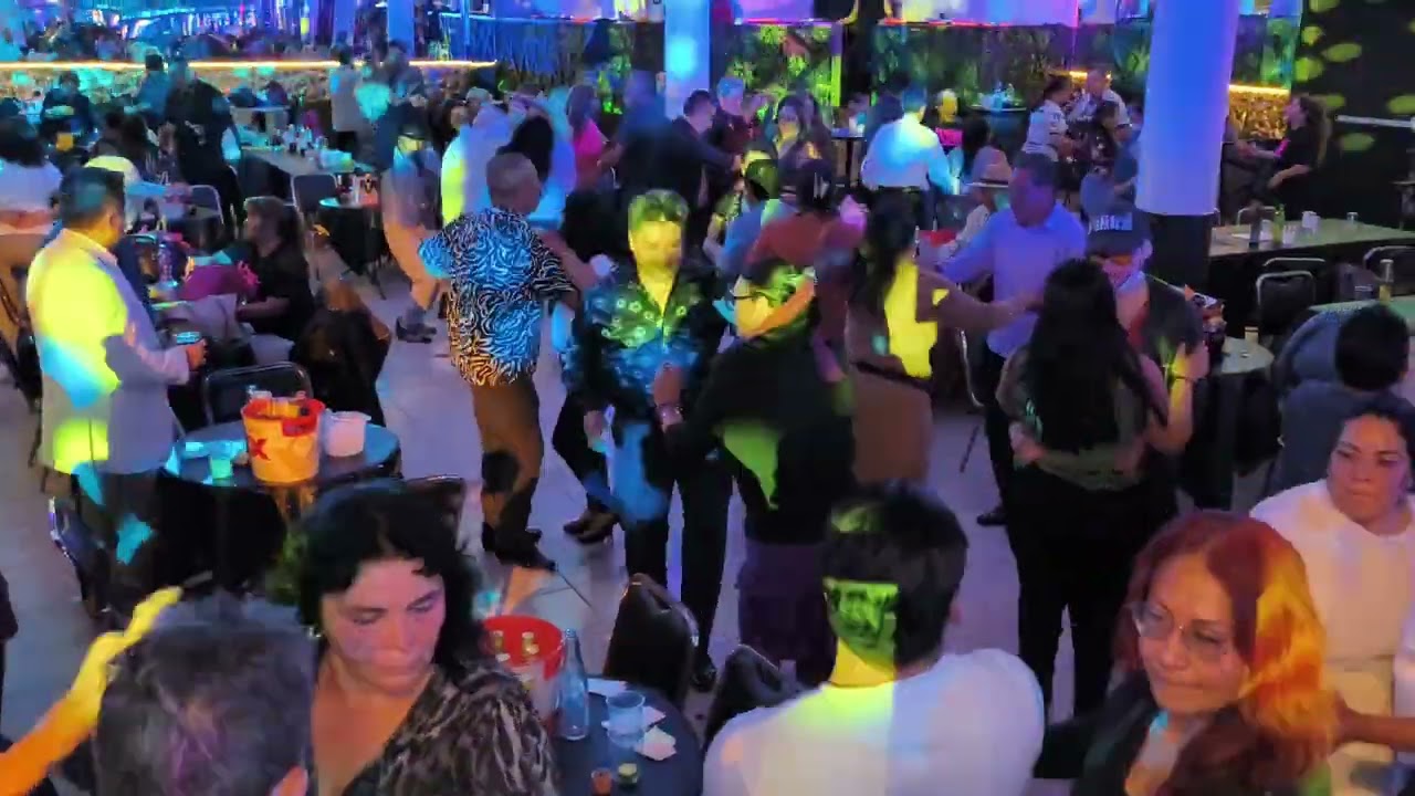 Orquesta la Kombinación en el Gran Salón Tlatelolco CDMX 