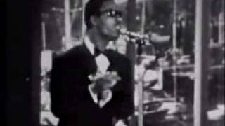 Video voorbeeld van "Stevie Wonder - Se tu ragazzo mio (1969) Sanremo"