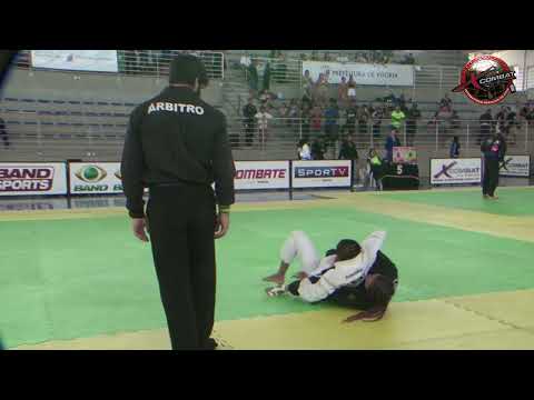 Ana Paula Farias x Lara Ribeiro