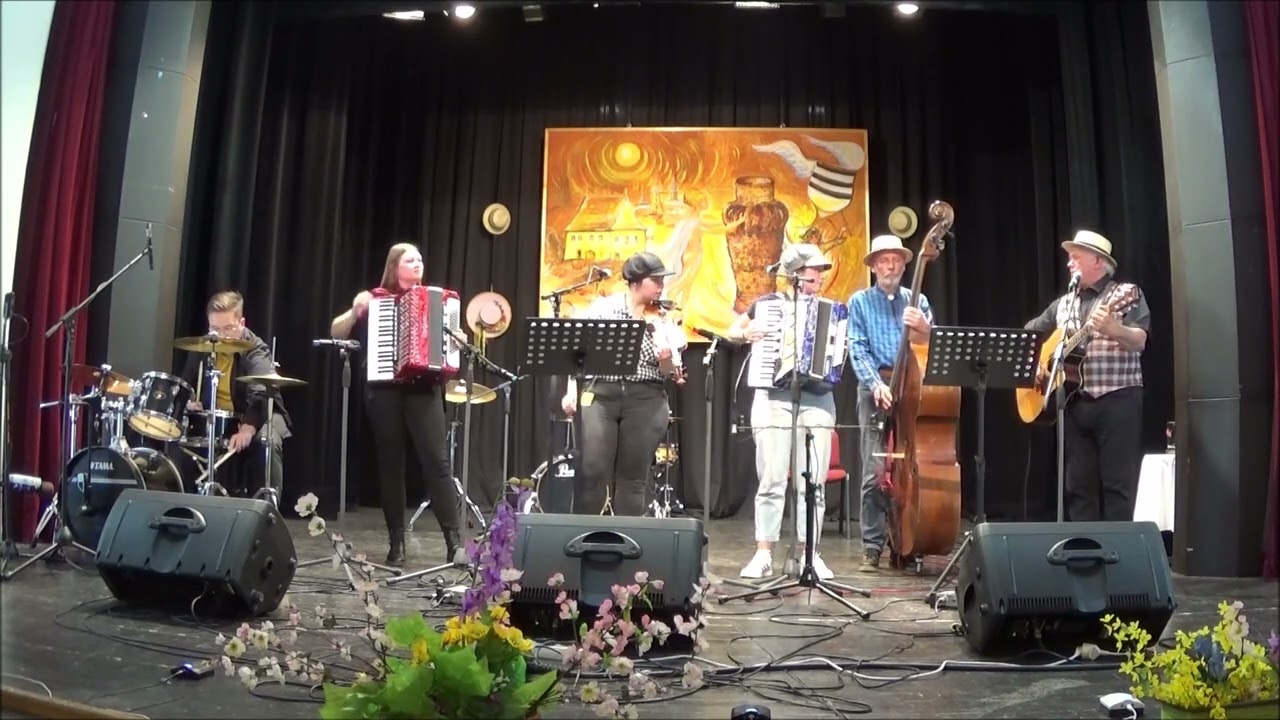Vystoupení skupiny Šlapeto Loštice, na setkání harmonikářů Loštice 23.3.2025.