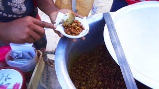 Chola Makha Street Food | ছোলা মাখা - Special Street Food in Bangladesh