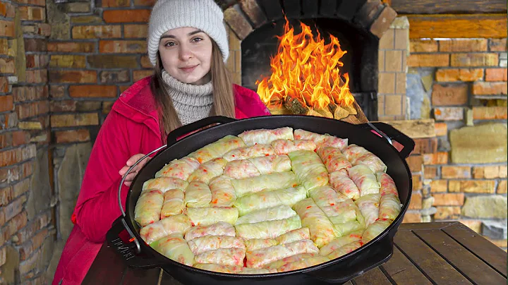 Traditional Ukrainian stuffed cabbage rolls! Origi...