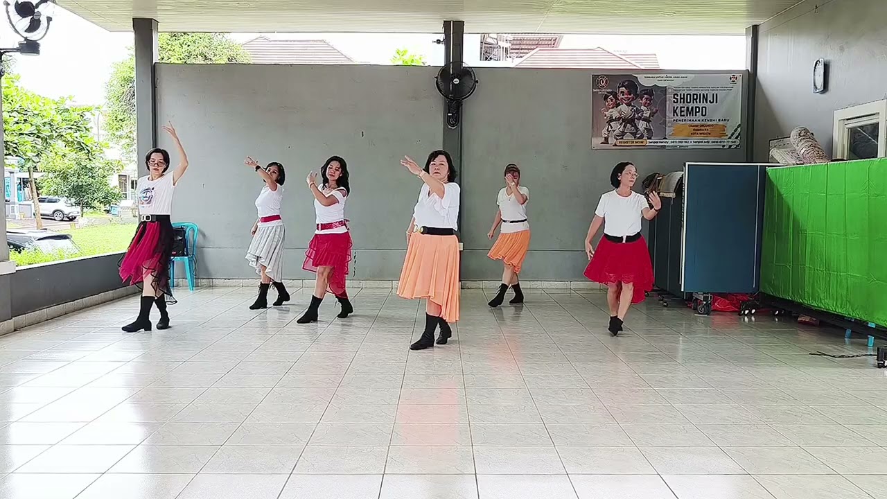 Inside Your Heaven Line Dance Choreo By Master In Line (UK)