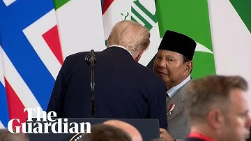 Mikrofon panas rekam presiden Indonesia meminta Trump bertemu putranya, Eric
