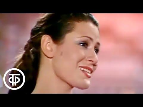 Video: Wasifu wa Alena Krasnova - mke wa Nikita Presnyakov