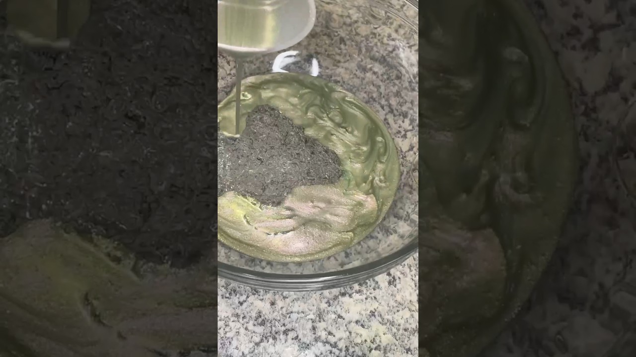 Making my 4th 4th Chakra lip gloss 