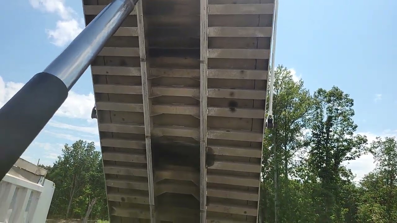 2017 International Quint Dump 693345