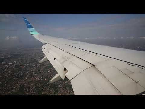 Garuda Indonesia PK-GMM landing at Sultan Mahmud Badaruddin II Airport in Palembang
