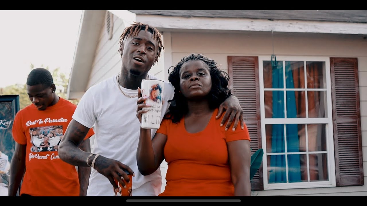 KoloDolo Ft. FG Cam-LLTC(Prod By:J3)(Shot By:@TigerKing06 ) auf YouTube ansehen KoloDolo Ft. FG Cam-LLTC(Prod By:J3)(Shot By:@TigerKing06 ) auf YouTube ansehen